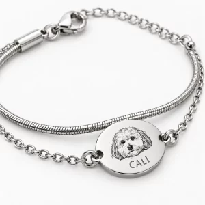 Personalized Pet Portrait Bracelet with Double Chain, close-up detail