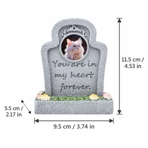 Forever in My Heart pet memorial plaque exterior dimensions: 9.5 cm wide, 5.5 cm deep, 11.5 cm high