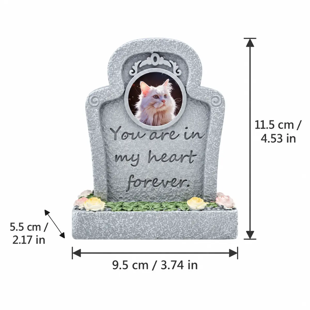 Forever in My Heart pet memorial plaque exterior dimensions: 9.5 cm wide, 5.5 cm deep, 11.5 cm high
