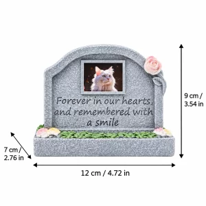In Loving Memory pet memorial plaque exterior dimensions: 12 cm wide, 7 cm deep, 9 cm high