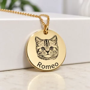 Personalized Round Pet Photo and Name Necklace, close-up detail