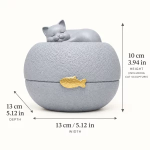 Sleeping cat pet urn exterior dimensions: 13 cm wide, 13 cm deep and 10 cm high
